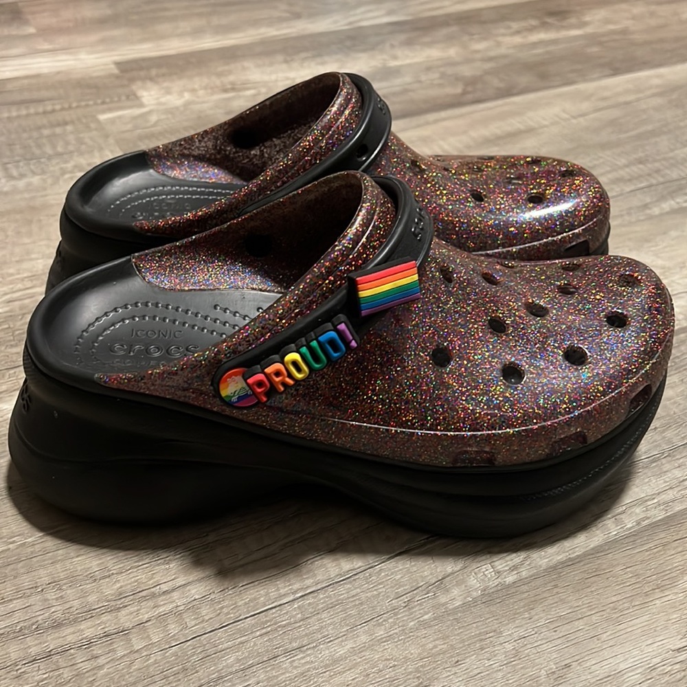 Platform Pride Crocs - Picture 2 of 7